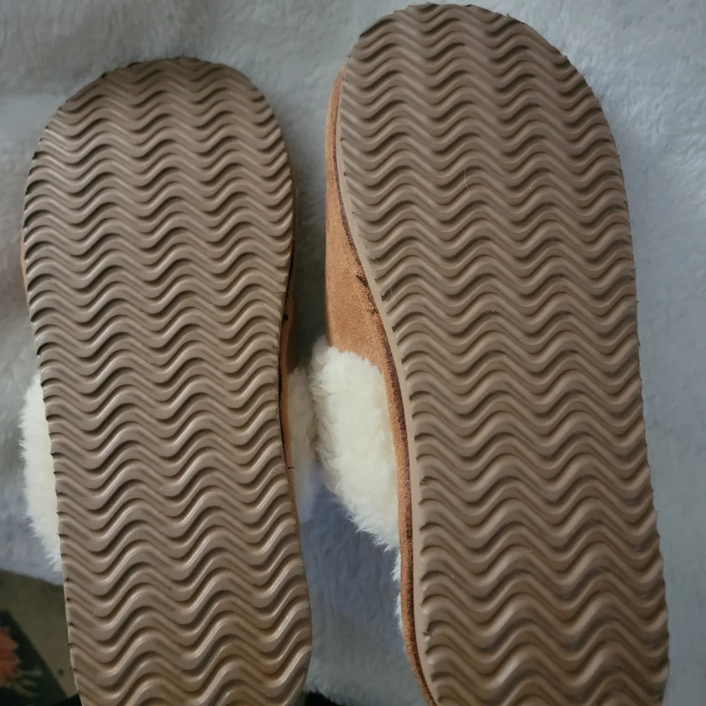 Cozy Brown and Cream Women's Slippers - Picture 4 of 4